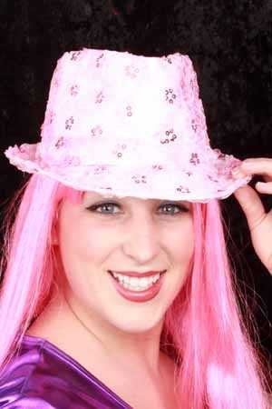 Hoedje roze pailletten